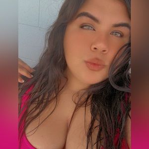 Meet your Posher, Alondra